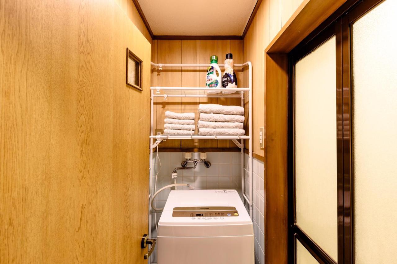 Villa 駐車場付き!近徒歩2分!難波,道頓堀エリアまで1駅!Usjまで15分!観光好立地の戸建! Ōsaka Exterior foto